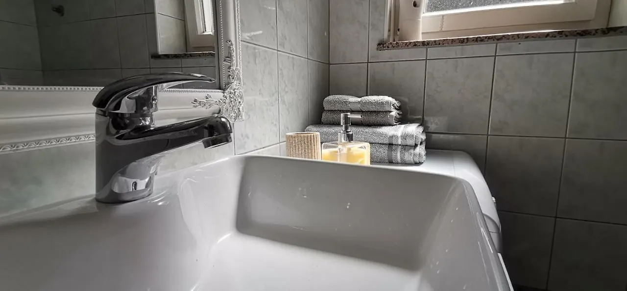 Apartment Mimi Opric Croatia